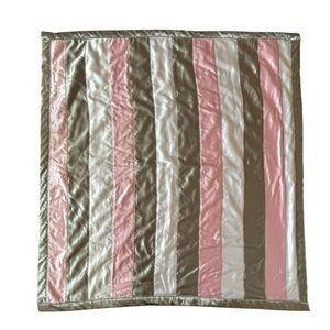 A7-Soft pink and white baby blanket with a touch of glamour #babyblanket